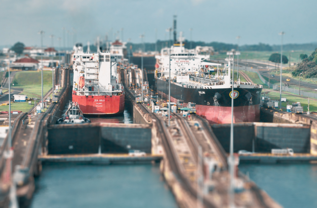 two ships passing through the Panama Canal